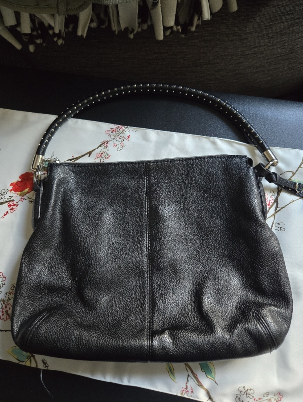 Relic Classic Black Leather Shoulder Bag with Studded Handle - Picture 9 of 13